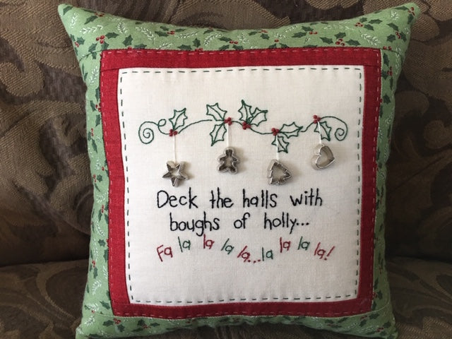 Pattern #038 - Deck the Halls
