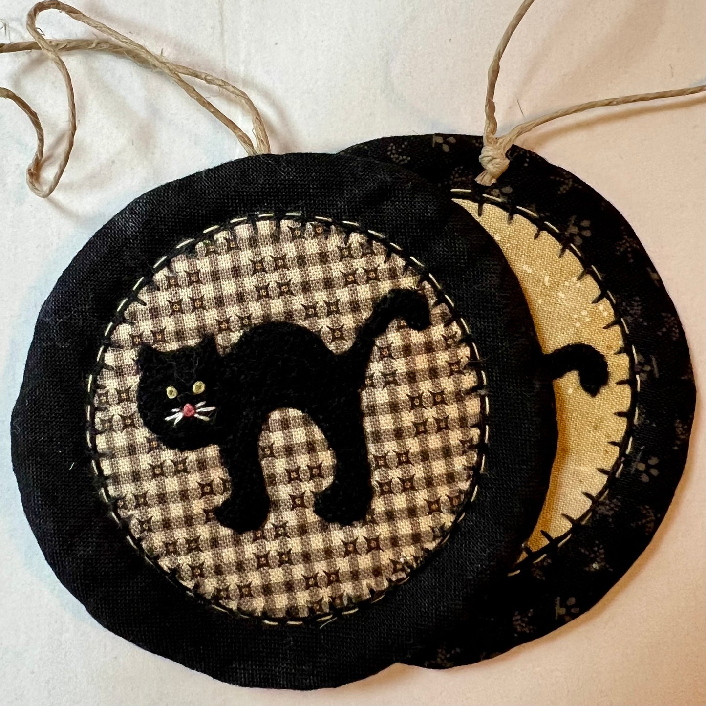 Round Halloween - Finished Ornaments