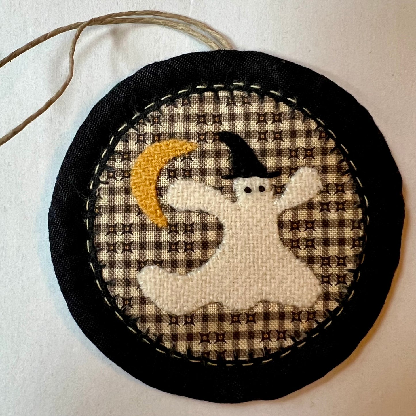 Round Halloween - Finished Ornaments