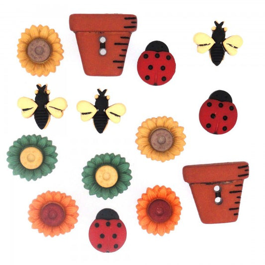 Button #1226 - Bugs and Blooms